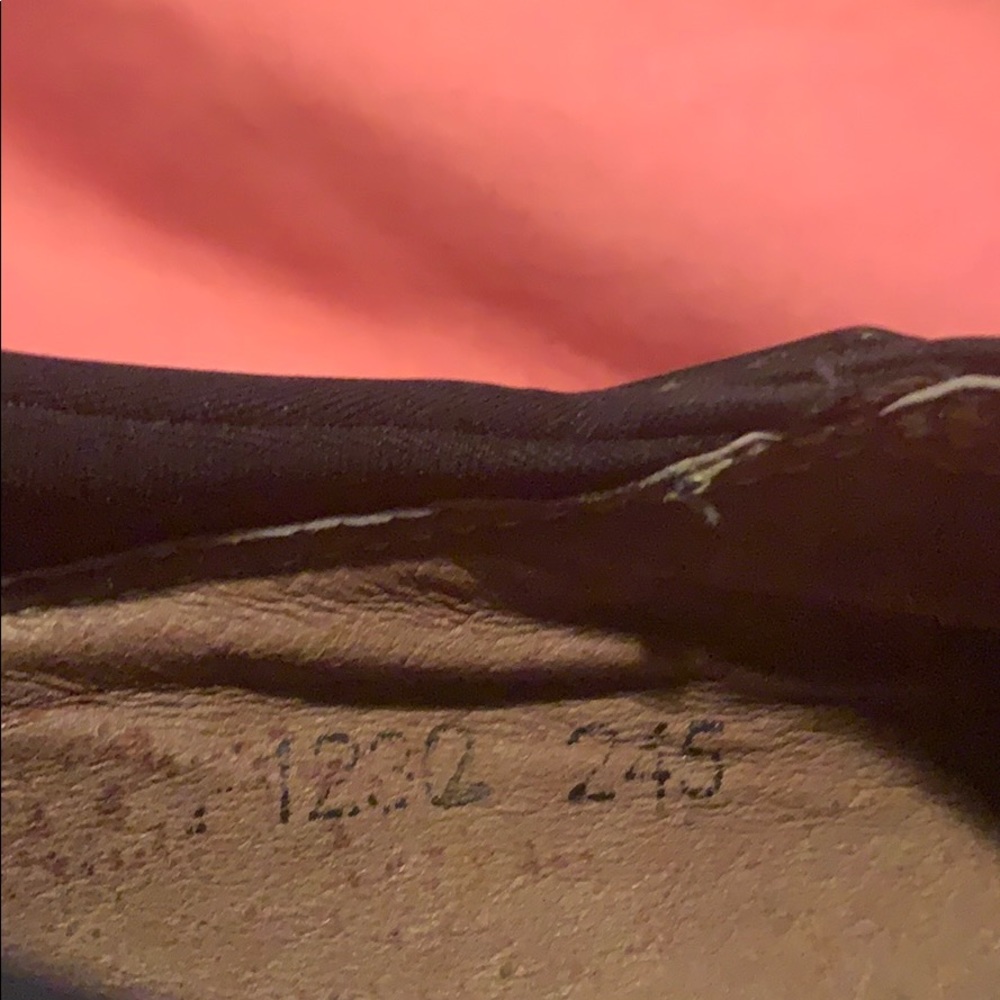 Sneakers - Picture 4 of 4